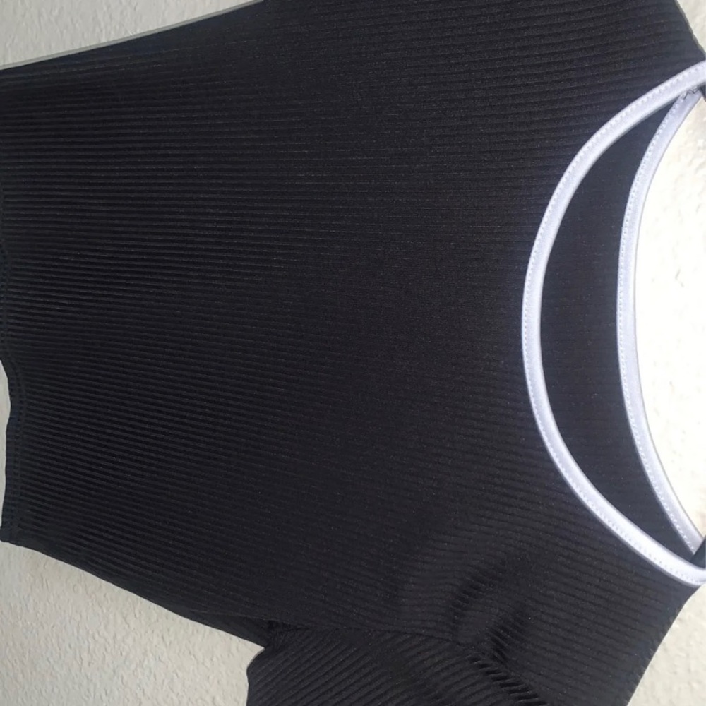 Black crop top